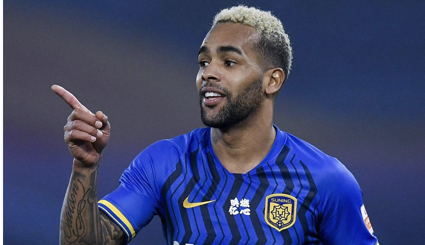 6 aydır boşta olan Alex Teixeira yuvaya döndü