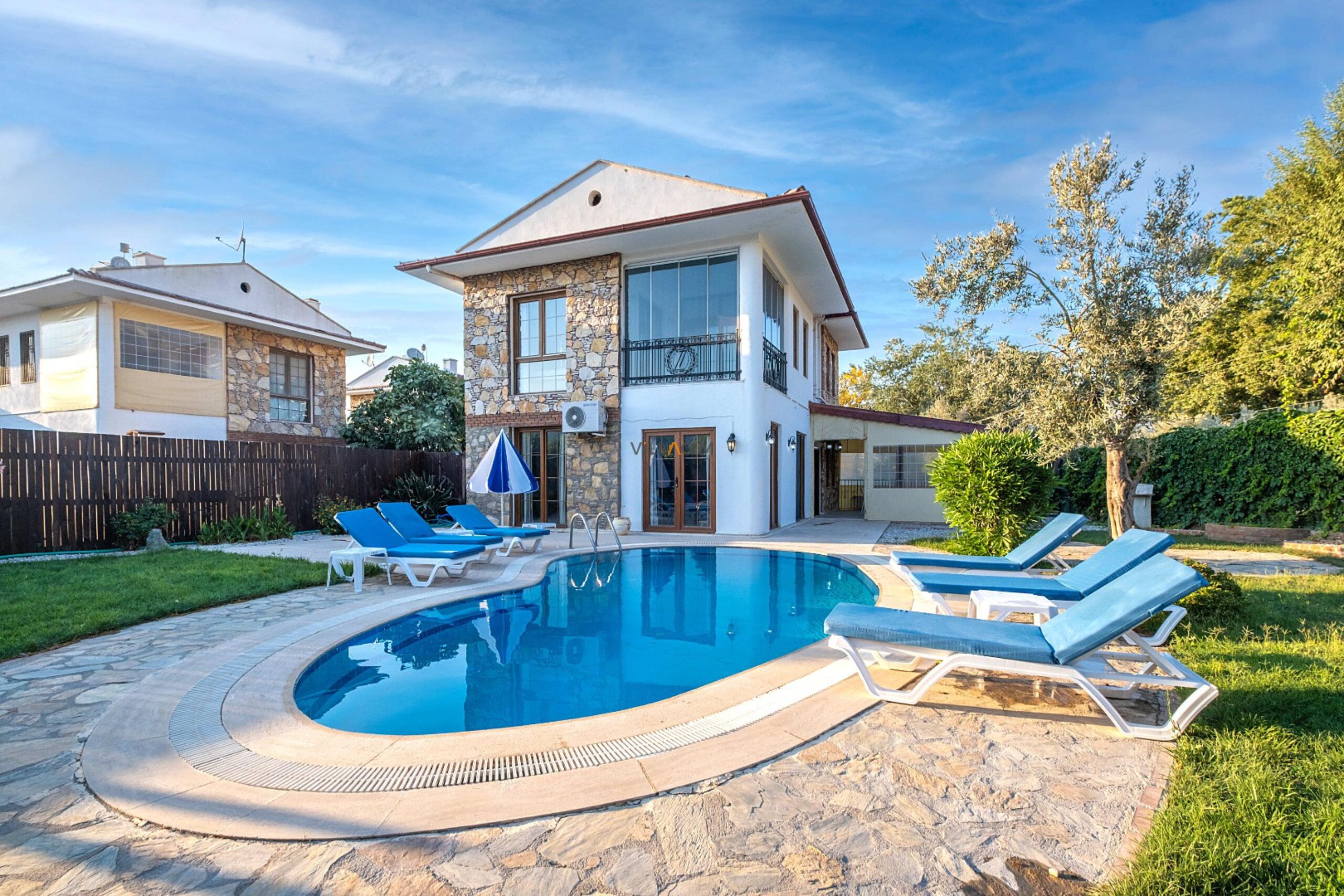 Eşsiz Tatil Deneyimi için Doğru Adres: Villa Demir